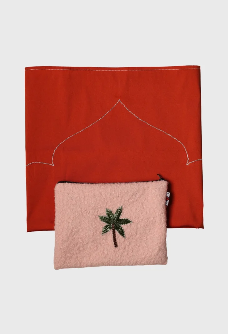 cover with sajada 2