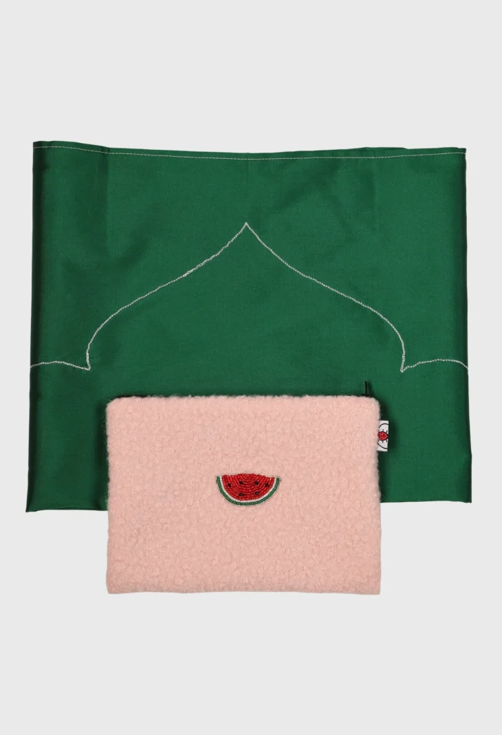 cover with sajada